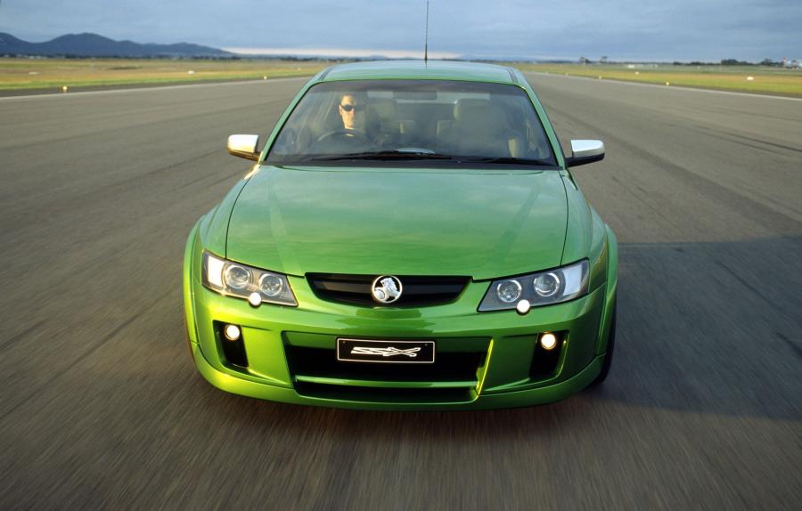  Holden SSX Concept 2002 года  (фото 8 из 26)